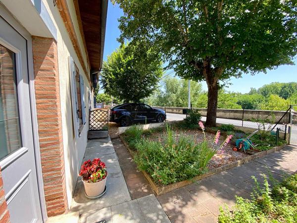 À seulement 5 minutes de Bessières Maison familiale 163 m² avec dépendance