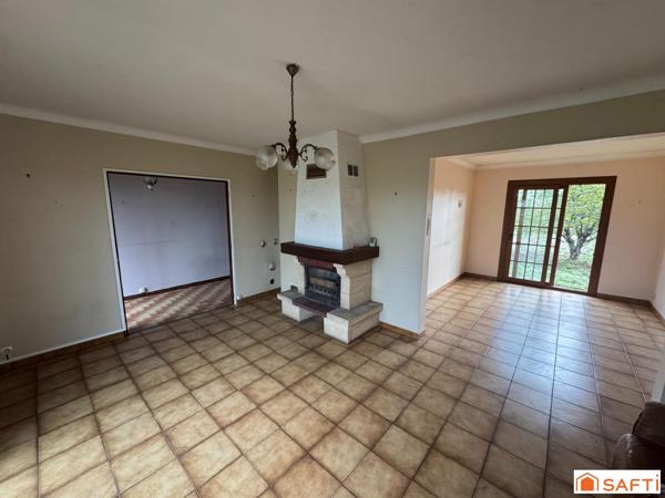 WALY 55250, Pavillon de plain-pied non mitoyen sur sous-sol.