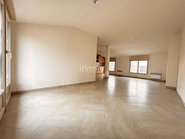 Appartement F3 de 73 m² ,dernier étage, balcon