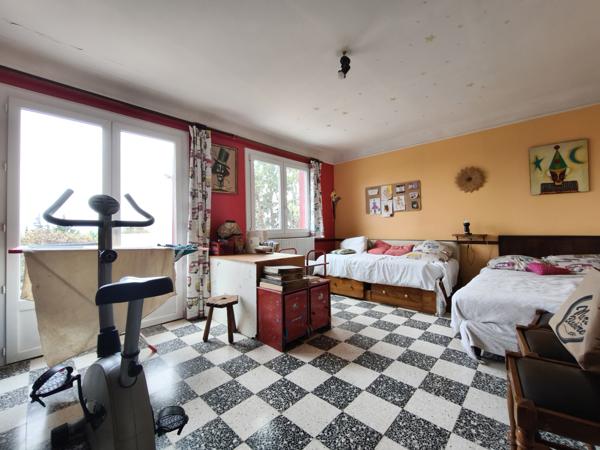 Ceyras (34800) Maison R+1 de 140m2 sur 2500m2 de terrain avec piscine