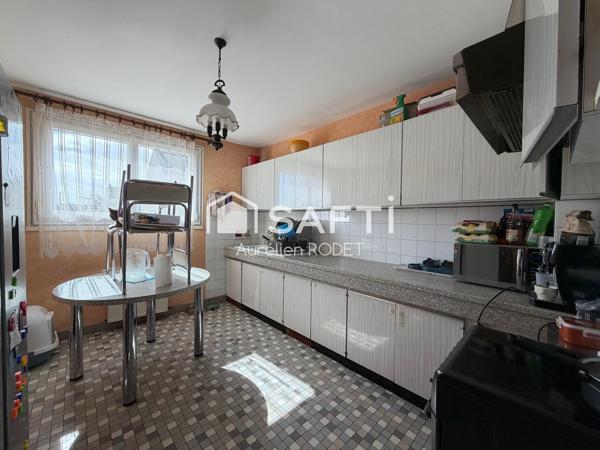 maison sur sous-sol, 3 chambres.