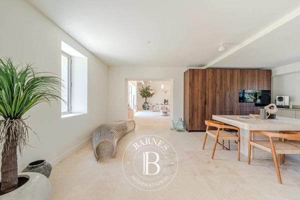 Pernes-les-Fontaines, Maison 6 Chambres -  390 m² à vendre