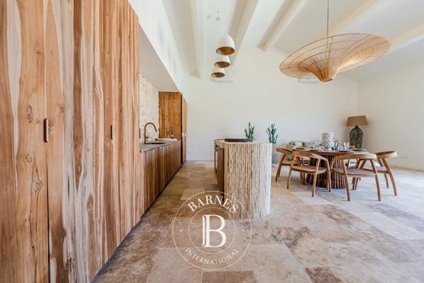 Pernes-les-Fontaines, Maison 6 Chambres -  390 m² à vendre