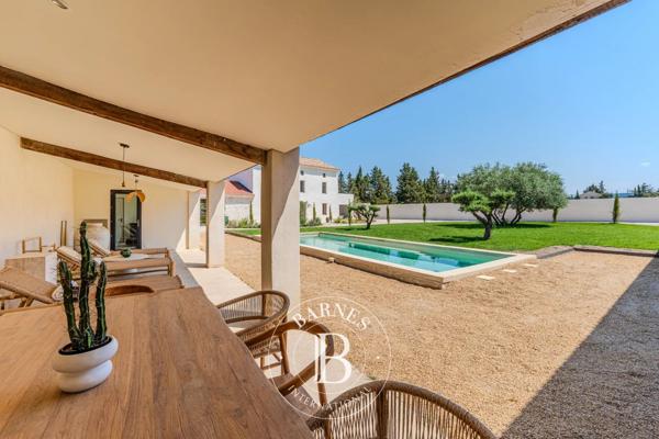 Pernes-les-Fontaines, Maison 6 Chambres -  390 m² à vendre