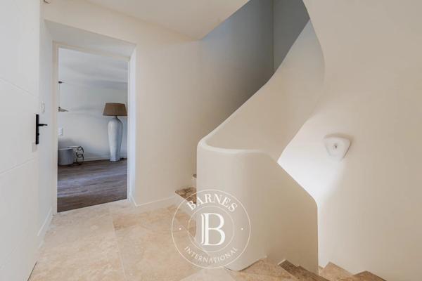 Pernes-les-Fontaines, Maison 6 Chambres -  390 m² à vendre