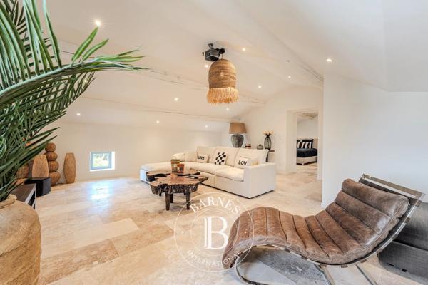 Pernes-les-Fontaines, Maison 6 Chambres -  390 m² à vendre