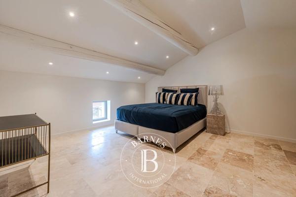 Pernes-les-Fontaines, Maison 6 Chambres -  390 m² à vendre