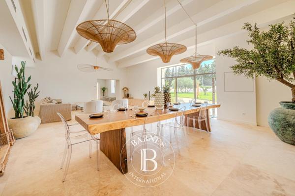 Pernes-les-Fontaines, Maison 6 Chambres -  390 m² à vendre