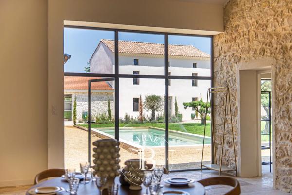Pernes-les-Fontaines, Maison 6 Chambres -  390 m² à vendre