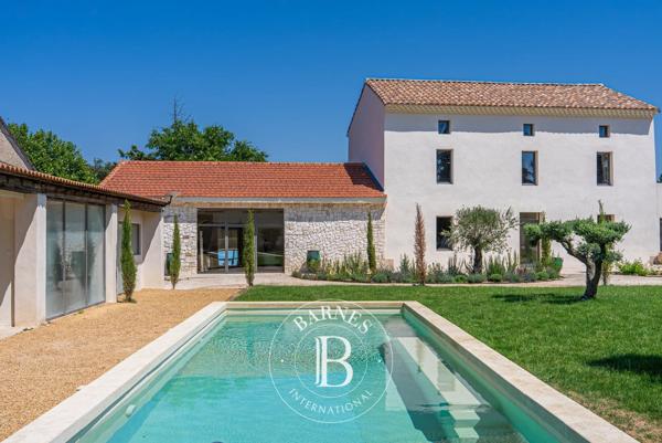 Pernes-les-Fontaines, Maison 6 Chambres -  390 m² à vendre