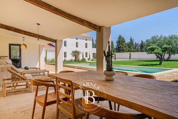Pernes-les-Fontaines, Maison 6 Chambres -  390 m² à vendre