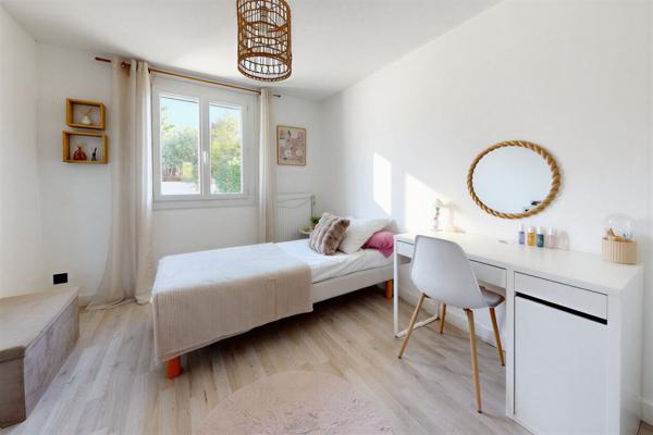 Pennes-Mirabeau (13170) Maison 82m2 jardin de 100m2 avec garage