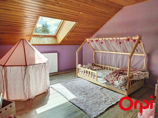 Maison à vendre    5 pièces •  Colombier