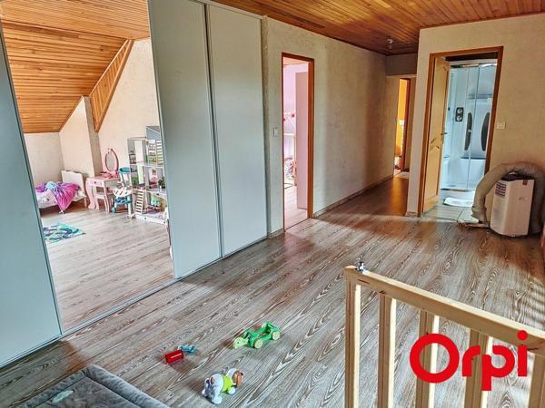 Maison à vendre    5 pièces •  Colombier