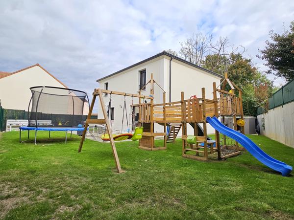 Villecresnes (94440) Maison récente (2019) - Secteur calme en fond d'impasse