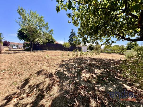 86190 QUINÇAY- Terrain à bâtir de 728 m2 Hors Lotissement