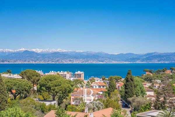 Antibes, Villa 11 Chambres -  1 150 m² à vendre