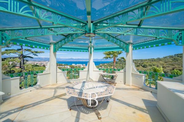 Antibes, Villa 11 Chambres -  1 150 m² à vendre