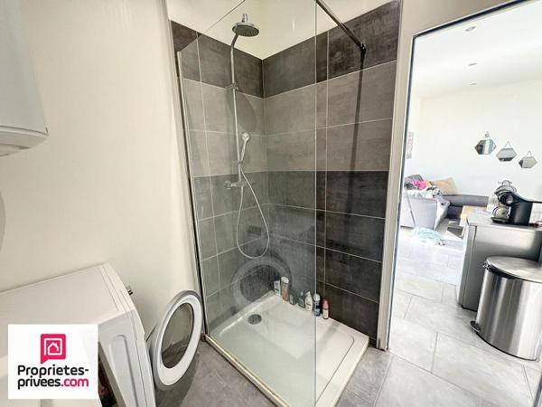 RIANS Appartement T2 loué refait à neuf Plein sud