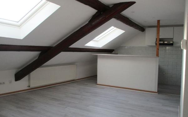 Appartement à louer    2 pièces • 38 m2 Hayange