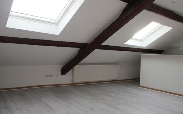 Appartement à louer    2 pièces • 38 m2 Hayange