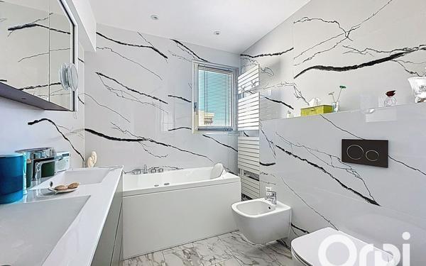 Appartement à vendre    3 pièces • 78 m2 Villeneuve-Loubet