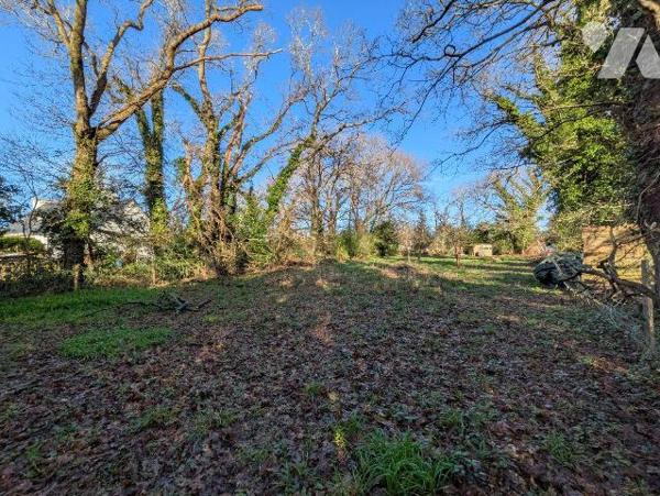 Riec-sur-Belon, quartier Coat Pin, beau terrain à bâtir, libre de constructeur, à proximité des...