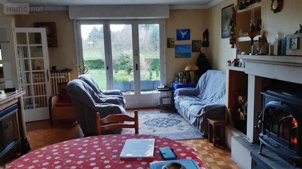 Maison individuelle à vendre à Pontivy dans le Morbihan (56300), ref : 063-366 Maison individuelle à vendre à Pontivy dans le Morbihan (56300), ref : 063-366