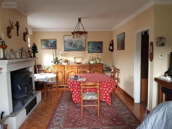 Maison individuelle à vendre à Pontivy dans le Morbihan (56300), ref : 063-366 Maison individuelle à vendre à Pontivy dans le Morbihan (56300), ref : 063-366