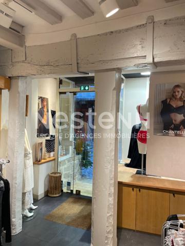 Fonds de commerces : Boutique de lingerie : Coup de Coeur Vannes Intra-muros 52m2 !