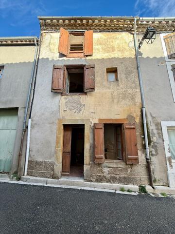 Maison à usage d'habitation à rénover entièrement sur trois niveaux située à Trèbes