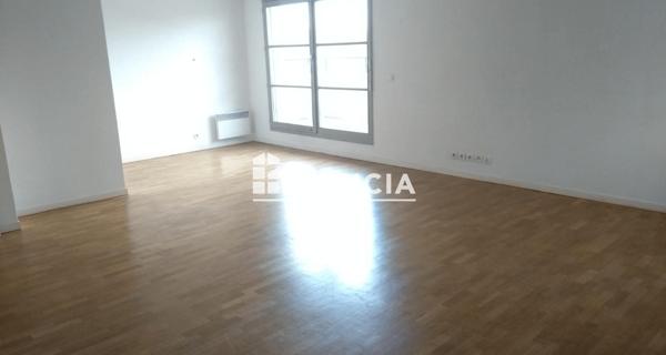 Location Appartement 3 pièces 76.42 m² - Arpajon 91290