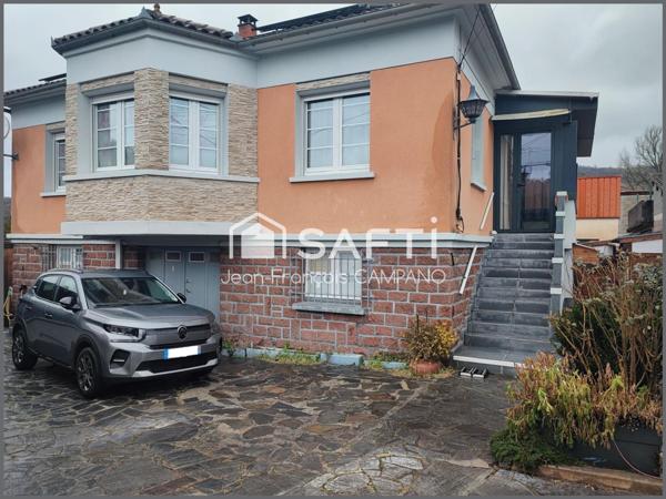 Découvrez le charme intemporel de cette maison alliant confort moderne et caractère authentique .