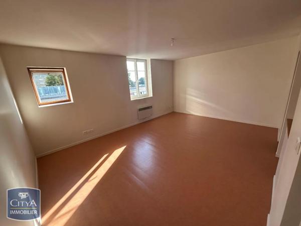 Appartement à louer 1 pièce 36.84m² Saint-Quentin (02100)