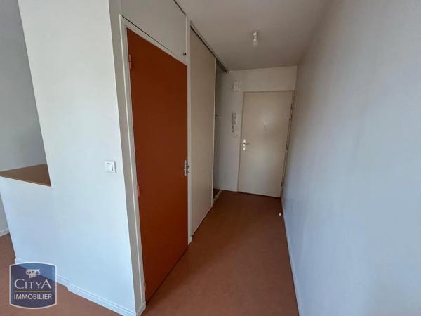 Appartement à louer 1 pièce 36.84m² Saint-Quentin (02100)
