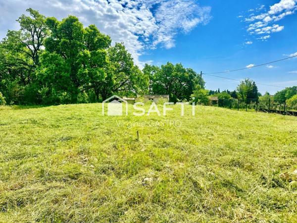 MONTAUROUX - TERRAIN CONSTRUCTIBLE avec PC VILLA + PISCINE