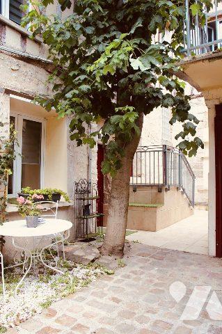 SUPERBE APPARTEMENT - 211 M²