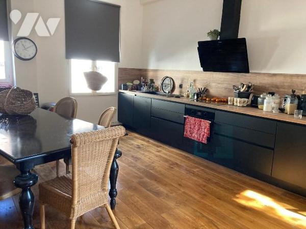 SUPERBE APPARTEMENT - 211 M²