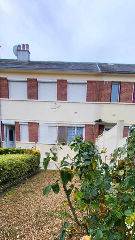 Sotteville proche Mairie : Maison 90 m² avec jardin, 3 CH, Gge, 3 PK intérieurs... Belle Opportunité !