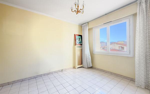 Appartement à vendre    4 pièces • 90,07 m2 Nice