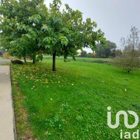 Building for sale 250 m² Chanverrie