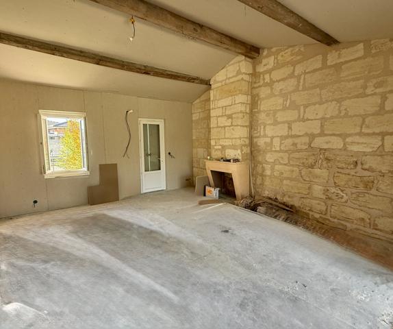 Maison en rénovation hors d’eau / hors d’air – Saint-Loubès