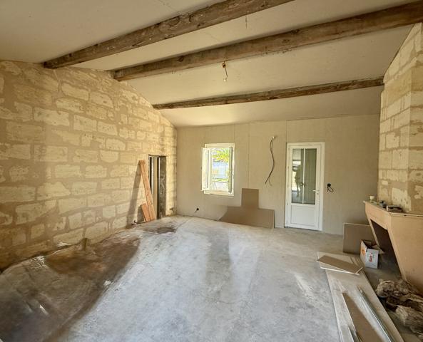 Maison en rénovation hors d’eau / hors d’air – Saint-Loubès
