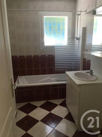 Maison à vendre  4 pièces - 93,60 m 2   MONTPON MENESTEROL  - 24