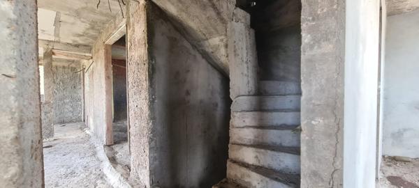 Petit-Canal (97131) IMMEUBLE A VENDRE SUR TROIS NIVEAUX BOURG PETIT CANAL