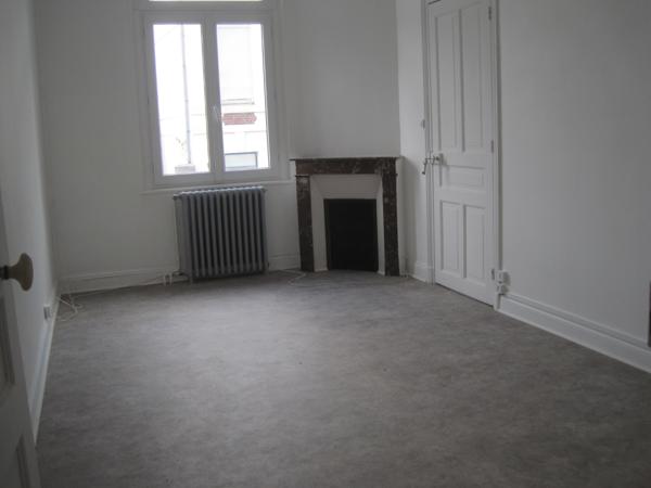APPARTEMENT A LOUER CENTRE VILLE DE ST QUENTIN 02100