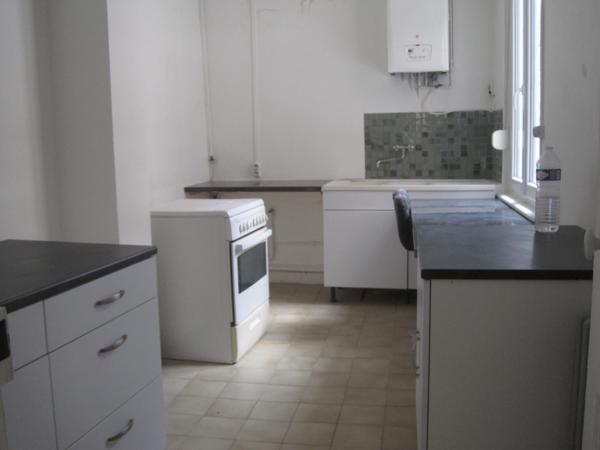 APPARTEMENT A LOUER CENTRE VILLE DE ST QUENTIN 02100