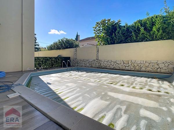 A vendre Maison 7 pièces Marseille 13014 Le Merlan garage terrasse piscine parkings