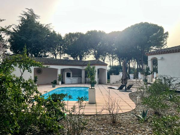 Carcassonne (11000) Near Carcassonne - Single-storey architect villa with pool and 3,700 sqm landscaped garden