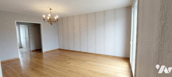 Nouvelle Madeleine/Pompidou - Appt T3 - Garage et cave - 3° étage avec ascenseur- 210 000 €